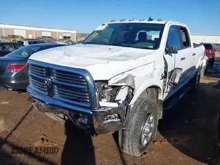 2018 Ram 2500 Big Horn with VIN 3C6UR5DLXJG193545, listed as a IAAI auction lot 41673819 with 90,301 mi miles. Bid and sale history available at carsss.com. Image 2.
