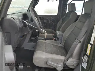 2007 Jeep Wrangler Unlimited X z VIN 1J4GA39197L181305, wystawiony jako Copart lot #45928555 z przebiegiem Nie podano mil oraz Szkoda całkowita • Salvage title. Historia ofert i sprzedaży dostępna na DreamBid. Obrazek 7.