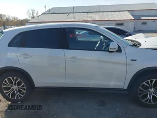 2018 Mitsubishi Outlander Sport ES 2.0 with VIN JA4AR3AU1JZ018060, listed as a IAAI auction lot 40712329 with 118,852 mi miles. Bid and sale history available at carsss.com. Image 13.