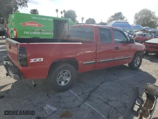 2002 Chevrolet Silverado 1500 LT with VIN 2GCEC19T021352339, listed as a Copart auction lot 44637875 with 217,086 mi miles and Salvage Title. Bid and sale history available at carsss.com. Image 3.