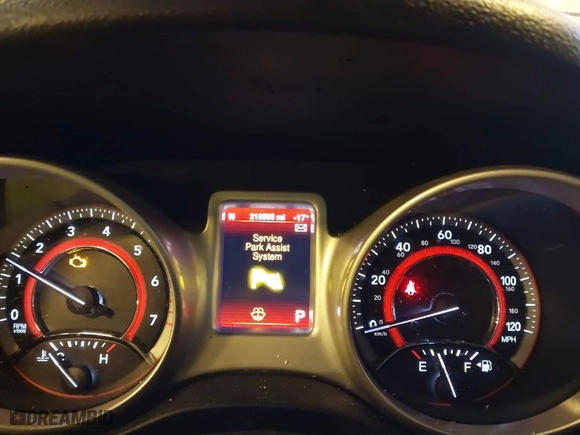 2014 Dodge Journey Limited with VIN 3C4PDDDG4ET175007, listed as a IAAI auction lot 41888742 with 218,585 mi miles. Bid and sale history available at carsss.com. Image 7.