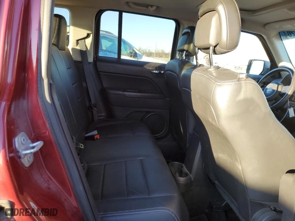 2016 Jeep Patriot Latitude with VIN 1C4NJRFB0GD511307, listed as a Copart auction lot 84235204 with 98,557 mi miles and Salvage Title. Bid and sale history available at carsss.com. Image 11.