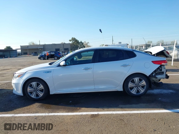 2017 Kia Optima EX with VIN KNAGU4LE8H5017318, listed as a IAAI auction lot 41885802 with 104,797 mi miles and . Bid and sale history available at DreamBid. Image 15.