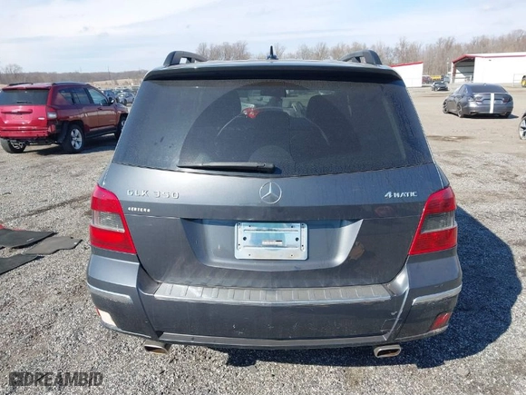 2010 Mercedes-Benz GLK-Class GLK 350 with VIN WDCGG8HB1AF399895, listed as a IAAI auction lot 41672642 with NaN miles. Bid and sale history available at carsss.com. Image 16.