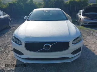 2018 Volvo S90 Momentum z VIN LVY992MK6JP031811, wystawiony jako IAAI lot #42301680 z przebiegiem Nie podano mil oraz . Historia ofert i sprzedaży dostępna na DreamBid. Obrazek 12.