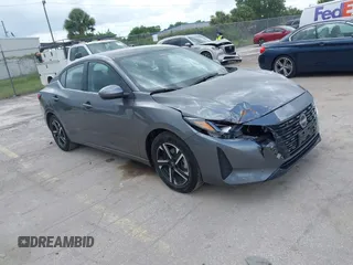 2024 Nissan Sentra SV z VIN 3N1AB8CV3RY341239, wystawiony jako IAAI lot #42504328 z przebiegiem 17 712 mil mil oraz . Historia ofert i sprzedaży dostępna na DreamBid. Obrazek 1.