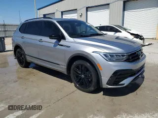 2022 Volkswagen Tiguan SE R-Line Black with VIN 3VV8B7AX9NM081894, listed as a Copart auction lot 56132245 with 74,053 mi miles and Salvage title. Bid and sale history available at DreamBid. Image 4.