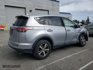 2018 Toyota RAV4 XLE with VIN JTMWFREV9JJ200730, listed as a Copart auction lot 51503665 with 98,855 mi miles and Salvage Title. Bid and sale history available at carsss.com. Image 3.