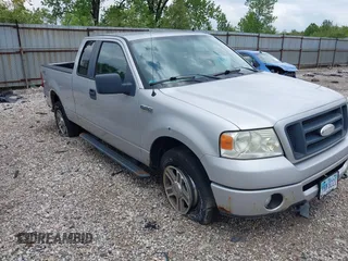 2008 Ford F-150 STX with VIN 1FTRX14W48FB49284, listed as a IAAI auction lot 42167294 with 121,120 mi miles. Bid and sale history available at carsss.com. Image 1.