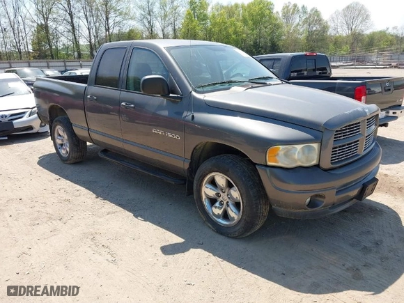 2003 Dodge Ram 1500 ST with VIN 1D7HU18N13S266025, listed as a IAAI auction lot 42040676 with 211,673 mi miles. Bid and sale history available at carsss.com. Image 1.