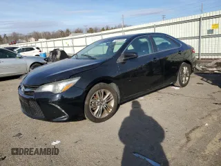 2015 Toyota Camry XLE z VIN 4T1BF1FK7FU913826, wystawiony jako Copart lot #43389305 z przebiegiem 115 853 mil mil oraz Szkoda całkowita • Salvage title. Historia ofert i sprzedaży dostępna na DreamBid. Obrazek 1.