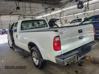 2008 Ford F-250 XL z VIN 1FTSW20538EE05153, wystawiony jako IAAI lot #42554757 z przebiegiem 162 318 mil mil oraz . Historia ofert i sprzedaży dostępna na DreamBid. Obrazek 25.