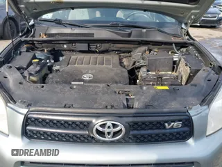 2007 Toyota RAV4 with VIN JTMBK33V976011985, listed as a IAAI auction lot 42035029 with 139,317 mi miles. Bid and sale history available at carsss.com. Image 10.