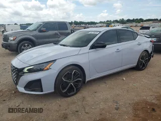 2024 Nissan Altima SR with VIN 1N4BL4CV6RN419717, listed as a Copart auction lot 60755035 with 6,458 mi miles and Salvage title. Bid and sale history available at DreamBid. Image 1.