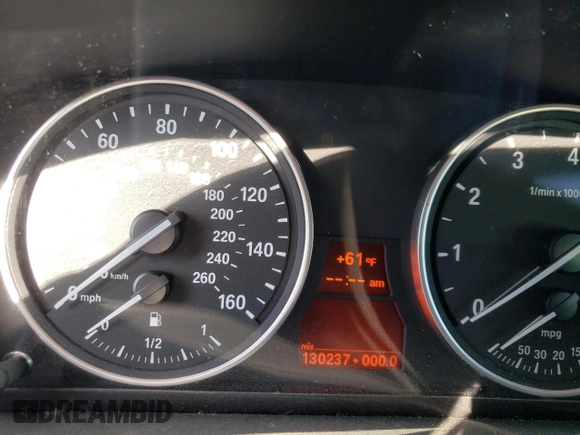 2013 BMW X5 xDrive35i z VIN 5UXZV4C5XD0G53045, wystawiony jako Copart lot #52986625 z przebiegiem 130 237 mil mil oraz Czysty tytuł • Clean title. Historia ofert i sprzedaży dostępna na DreamBid. Obrazek 9.