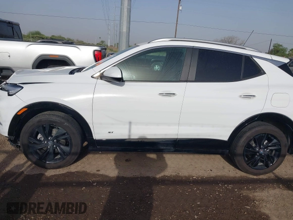 2025 Buick Encore GX Sport Touring с VIN KL4AMDSL4SB011771, выставлен на аукционе IAAI как лот 41718956 с пробегом 15 720 миль миль и . История ставок и продаж доступна на DreamBid. Изображение 15.