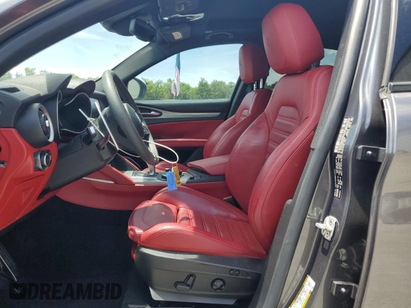 2018 Alfa Romeo Stelvio Ti Sport z VIN ZASFAKNN8J7B86006, wystawiony jako Copart lot #55559705 z przebiegiem 48 588 mil mil oraz Szkoda całkowita • Salvage title. Historia ofert i sprzedaży dostępna na DreamBid. Obrazek 7.