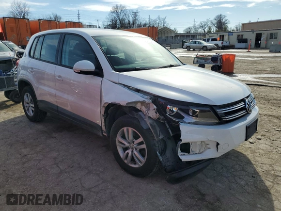 2013 Volkswagen Tiguan S z VIN WVGAV3AX2DW613867, wystawiony jako Copart lot #43034845 z przebiegiem 119 636 mil mil oraz Szkoda całkowita • Salvage title. Historia ofert i sprzedaży dostępna na DreamBid. Obrazek 4.