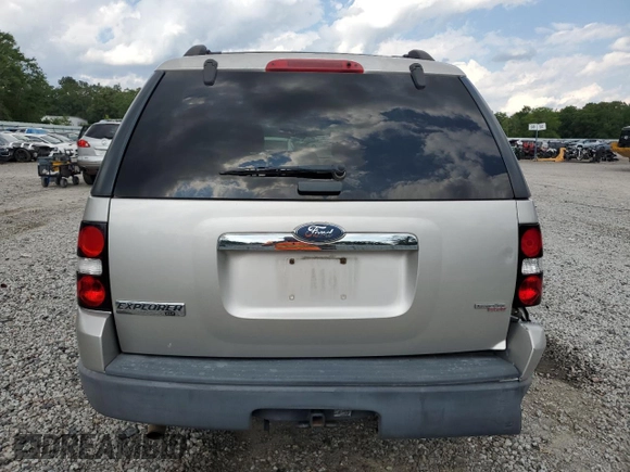 2006 Ford Explorer XLT z VIN 1FMEU63E66ZA29135, wystawiony jako Copart lot #54723255 z przebiegiem 202 815 mil mil oraz Czysty tytuł • Clean title. Historia ofert i sprzedaży dostępna na DreamBid. Obrazek 6.