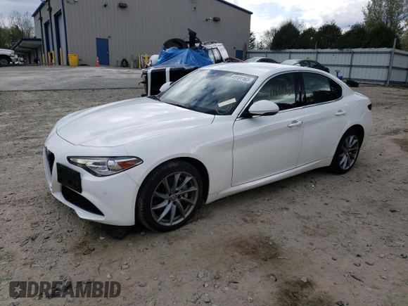 2020 Alfa Romeo Giulia with VIN ZARFANANXL7625330, listed as a Copart auction lot 49191163 with 35,507 mi miles. Bid and sale history available at carsss.com. Image 1.