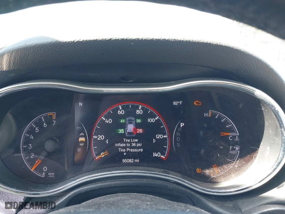 2015 Jeep Grand Cherokee Altitude with VIN 1C4RJFAG4FC115470, listed as a IAAI auction lot 41718092 with 95,082 mi miles. Bid and sale history available at carsss.com. Image 7.
