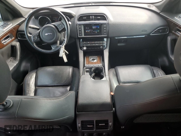 2017 Jaguar F-Pace 20d Prestige with VIN SADCK2BN6HA085772, listed as a Copart auction lot 43927175 with 103,448 mi miles and Clean Title. Bid and sale history available at DreamBid. Image 8.