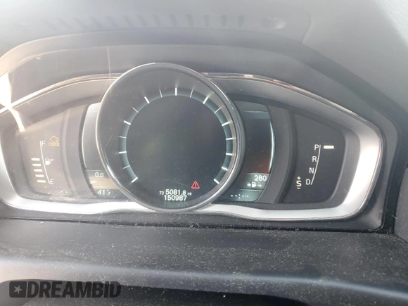 2014 Volvo XC70 T6 with VIN YV4902BZ4E1175705, listed as a Copart auction lot 86425084 with 150,987 mi miles and Clean Title. Bid and sale history available at DreamBid. Image 9.