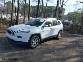 2017 Jeep Cherokee Latitude with VIN 1C4PJMCS3HW588243, listed as a IAAI auction lot 41723534 with 73,960 mi miles. Bid and sale history available at carsss.com. Image 17.