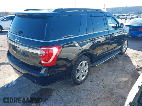 2019 Ford Expedition XLT with VIN 1FMJU1HT4KEA82782, listed as a IAAI auction lot 41260163 with 193,047 mi miles. Bid and sale history available at carsss.com. Image 4.