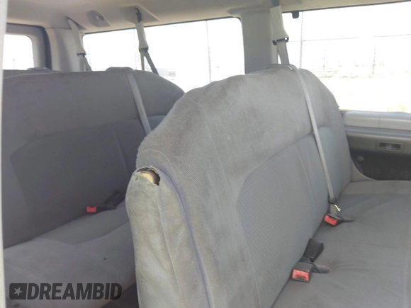 2014 Ford Econoline Passenger XL with VIN 1FBNE3BL8EDA14636, listed as a IAAI auction lot 42652318 with 120,829 mi miles and . Bid and sale history available at DreamBid. Image 8.