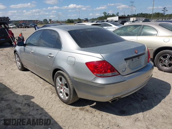2007 Acura RL Tech Pkg with VIN JH4KB16647C004578, listed as a IAAI auction lot 42062919 with 162,968 mi miles. Bid and sale history available at carsss.com. Image 3.