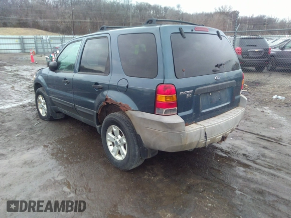 2005 Ford Escape XLT с VIN 1FMYU93135KA74858, выставлен на аукционе IAAI как лот 40378248 с пробегом 181 714 миль миль и . История ставок и продаж доступна на DreamBid. Изображение 3.