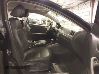 2011 Volkswagen Jetta SE z VIN 3VWDZ7AJ0BM362401, wystawiony jako IAAI lot #42549312 z przebiegiem 161 093 mil mil oraz . Historia ofert i sprzedaży dostępna na DreamBid. Obrazek 5.