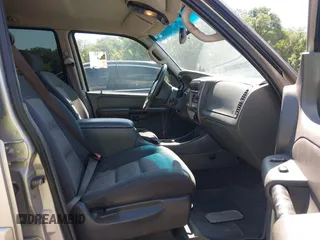 2005 Ford Explorer Sport Trac XLS z VIN 1FMZU67K25UB40598, wystawiony jako IAAI lot #42700021 z przebiegiem 201 596 mil mil oraz . Historia ofert i sprzedaży dostępna na DreamBid. Obrazek 5.