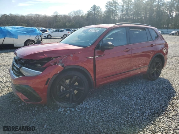 2024 Volkswagen Tiguan SE R-Line Black with VIN 3VVCB7AX9RM159350, listed as a Copart auction lot 42127065 with NaN miles and Salvage Title. Bid and sale history available at carsss.com. Image 1.