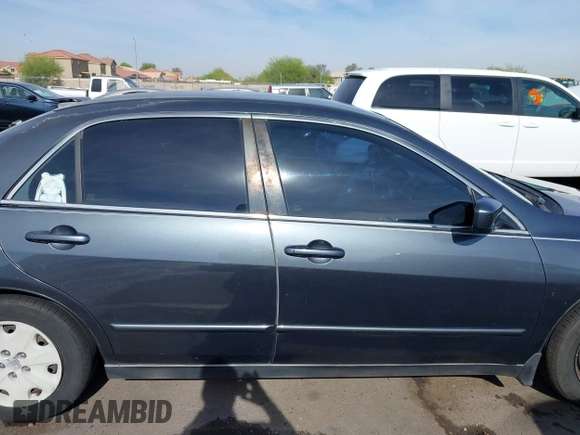 2003 Honda Accord LX z VIN 3HGCM563X3G703798, wystawiony jako IAAI lot #42245680 z przebiegiem 200 875 mil mil oraz . Historia ofert i sprzedaży dostępna na DreamBid. Obrazek 13.