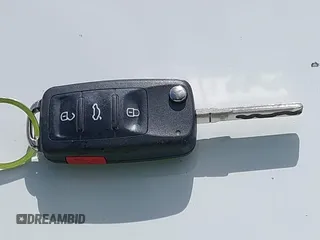 2016 Volkswagen Tiguan S z VIN WVGAV7AX2GW501100, wystawiony jako IAAI lot #42250682 z przebiegiem 76 570 mil mil oraz . Historia ofert i sprzedaży dostępna na DreamBid. Obrazek 11.