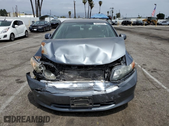 2012 Honda Civic LX z VIN 19XFB2F56CE390987, wystawiony jako Copart lot #56753635 z przebiegiem 81 832 mil mil oraz Szkoda całkowita • Salvage title. Historia ofert i sprzedaży dostępna na DreamBid. Obrazek 5.