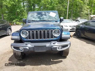 2025 Jeep Wrangler Sahara with VIN 1C4PJXEN0SW526234, listed as a IAAI auction lot 42193898 with Not Provided miles and . Bid and sale history available at carsss.com. Image 12.