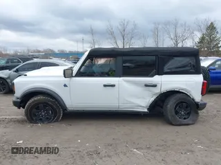 2022 Ford Bronco with VIN 1FMDE5BH2NLB90209, listed as a IAAI auction lot 41847294 with 17,721 mi miles and . Bid and sale history available at DreamBid. Image 14.