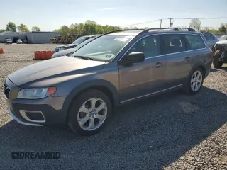 2011 Volvo XC70 3.0T with VIN YV4902BZ2B1101565, listed as a Copart auction lot 55177145 with 113,695 mi miles and Clean Title. Bid and sale history available at DreamBid. Image 1.