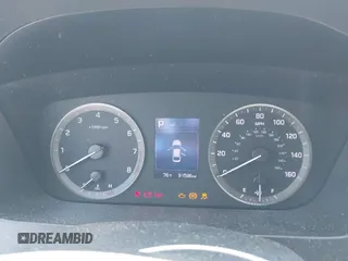 2016 Hyundai Sonata SE z VIN 5NPE24AF1GH337963, wystawiony jako IAAI lot #42199923 z przebiegiem 91 596 mil mil oraz . Historia ofert i sprzedaży dostępna na DreamBid. Obrazek 7.