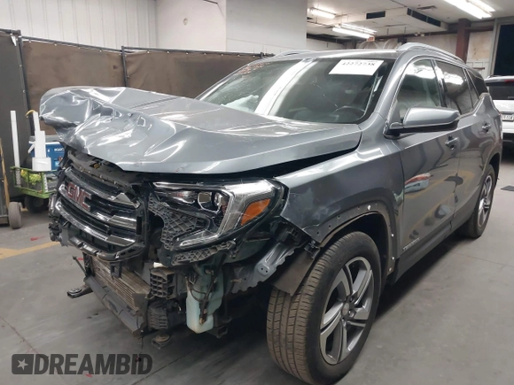 2020 GMC Terrain SLT z VIN 3GKALPEV8LL179358, wystawiony jako IAAI lot #42272738 z przebiegiem 65 962 mil mil oraz . Historia ofert i sprzedaży dostępna na DreamBid. Obrazek 2.