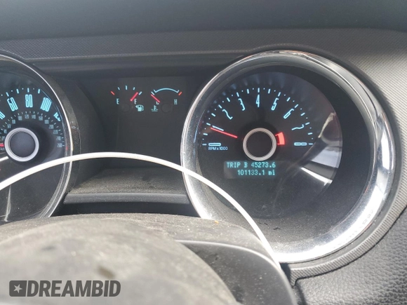 2014 Ford Mustang V6 with VIN 1ZVBP8AM7E5239797, listed as a Copart auction lot 52607885 with 101,133 mi miles and Salvage Title. Bid and sale history available at carsss.com. Image 9.