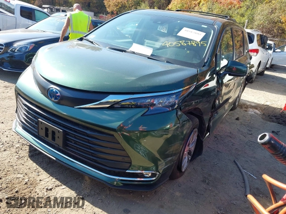 2024 Toyota Sienna XLE with VIN 5TDJSKFC2RS147426, listed as a IAAI auction lot 40587895 with 2,143 mi miles and . Bid and sale history available at DreamBid. Image 2.