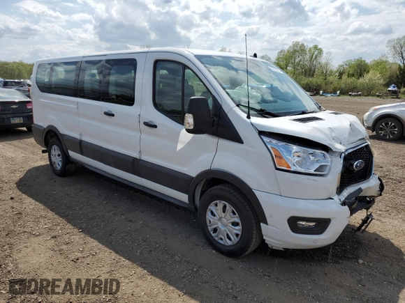 2021 Ford Transit Passenger XL z VIN 1FBAX2Y88MKA30996, wystawiony jako Copart lot #52709324 z przebiegiem 86 753 mil mil oraz Szkoda całkowita • Salvage title. Historia ofert i sprzedaży dostępna na DreamBid. Obrazek 4.