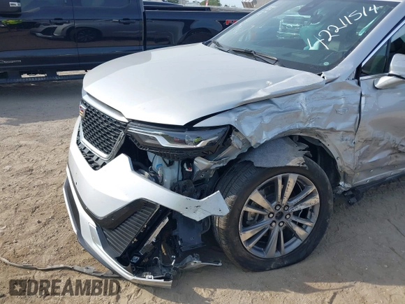 2020 Cadillac XT6 FWD Premium Luxury z VIN 1GYKPCRSXLZ136057, wystawiony jako IAAI lot #42211514 z przebiegiem 32 476 mil mil oraz . Historia ofert i sprzedaży dostępna na DreamBid. Obrazek 6.