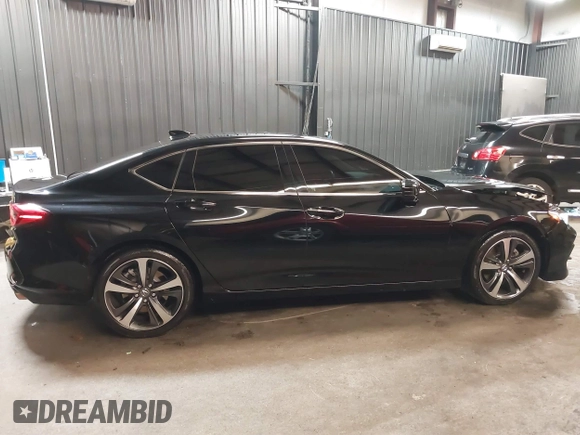 2024 Acura TLX Technology with VIN 19UUB5F41RA000648, listed as a IAAI auction lot 41118831 with 6,916 mi miles and . Bid and sale history available at DreamBid. Image 13.