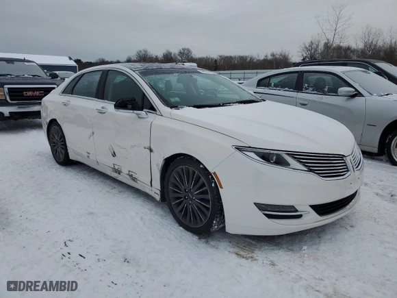 2015 Lincoln MKZ with VIN 3LN6L2JK0FR617626, listed as a Copart auction lot 44502755 with 136,170 mi miles and Clean Title. Bid and sale history available at carsss.com. Image 4.
