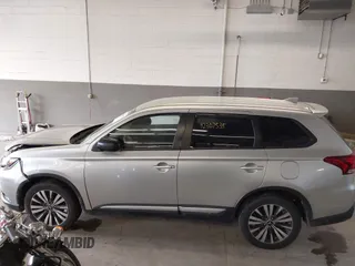 2020 Mitsubishi Outlander ES with VIN JA4AZ3A32LZ045956, listed as a IAAI auction lot 42307535 with 53,745 mi miles and . Bid and sale history available at DreamBid. Image 15.